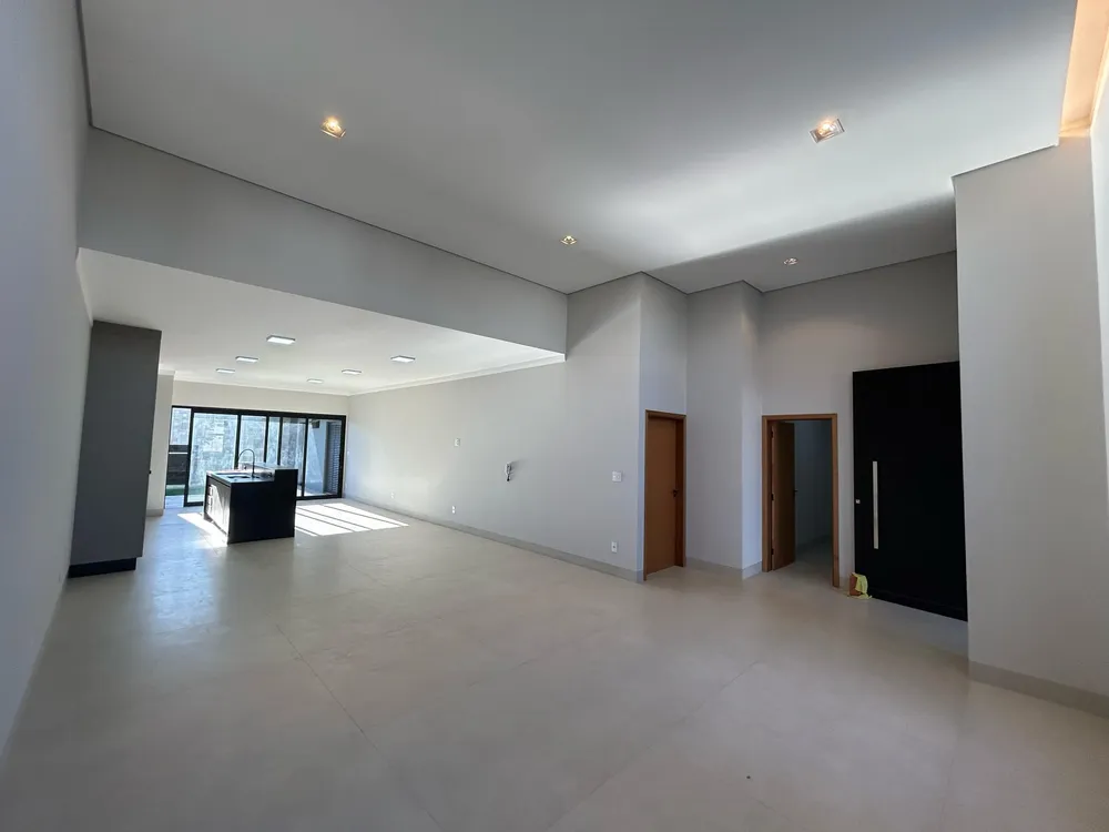 Casa, 3 quartos, 200 m² - Foto 3