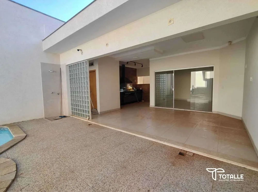Casa, 3 quartos, 225 m² - Foto 1