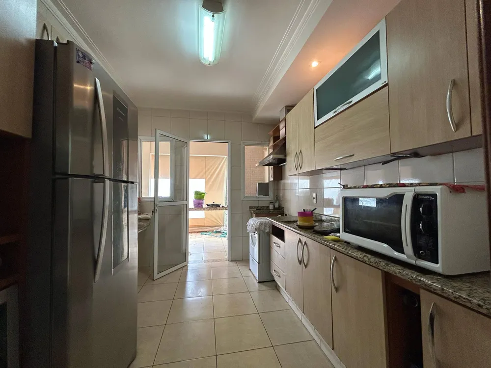 Sobrado, 3 quartos, 206 m² - Foto 1