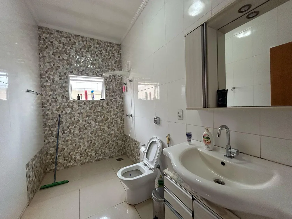 Casa, 3 quartos, 277 m² - Foto 2