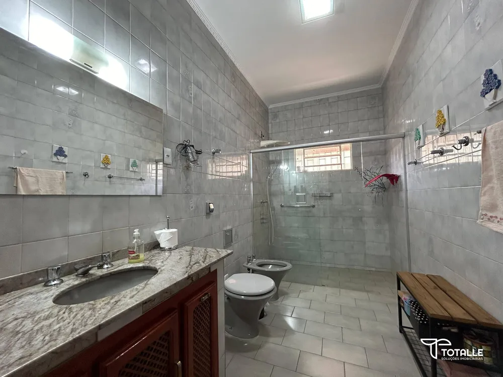 Casa, 3 quartos, 303 m² - Foto 1