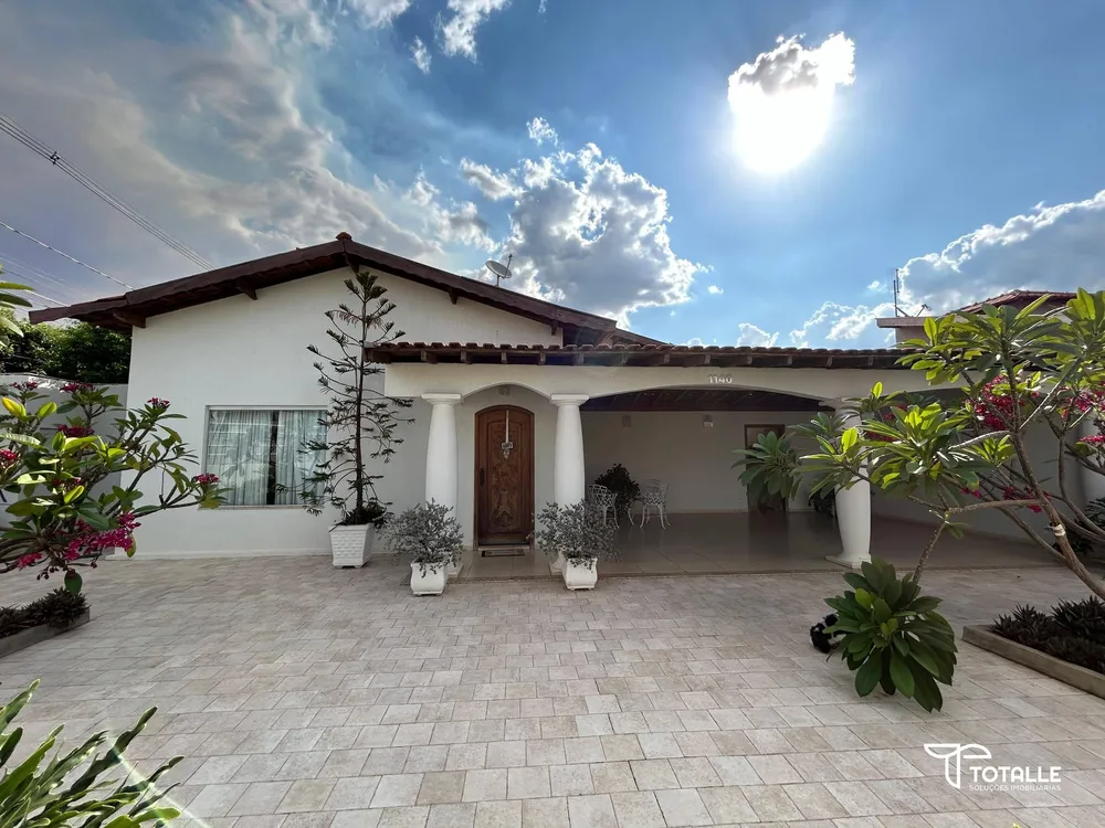 Casa, 3 quartos, 303 m² - Foto 2