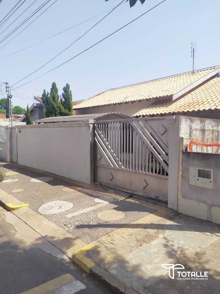 Casa, 3 quartos, 253 m² - Foto 1