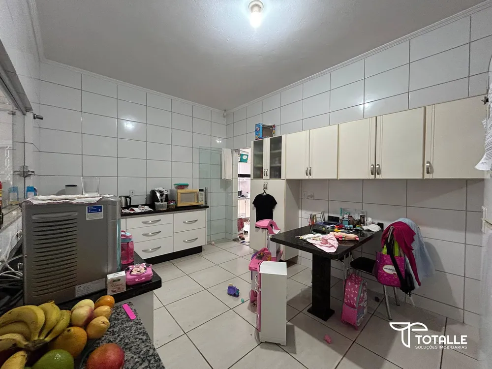 Casa, 3 quartos, 183 m² - Foto 4