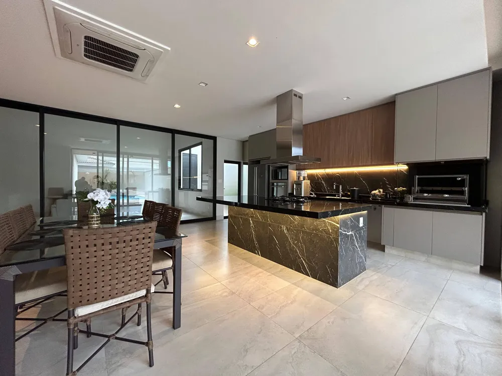 Casa, 3 quartos, 280 m² - Foto 1