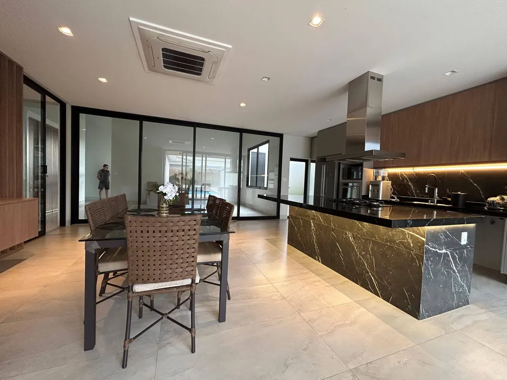 Casa, 3 quartos, 280 m² - Foto 2