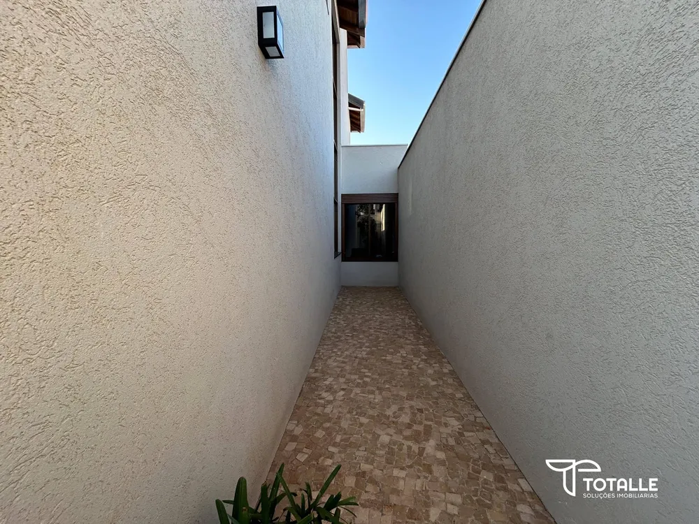 Sobrado, 3 quartos, 259 m² - Foto 1