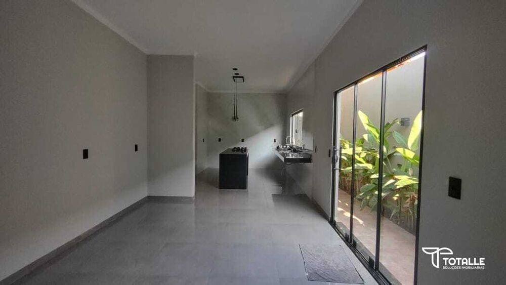 Casa, 2 quartos, 179 m² - Foto 1