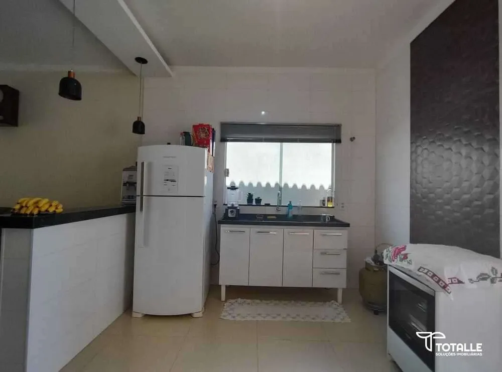 Casa, 2 quartos, 61 m² - Foto 1