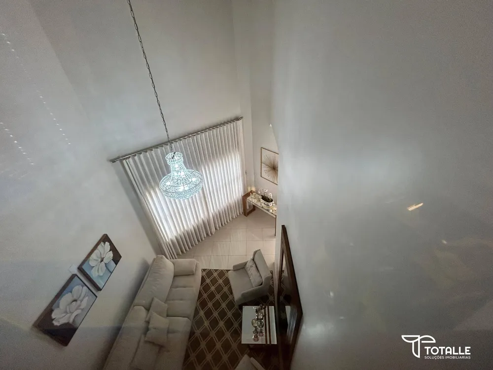 Sobrado, 3 quartos, 315 m² - Foto 1