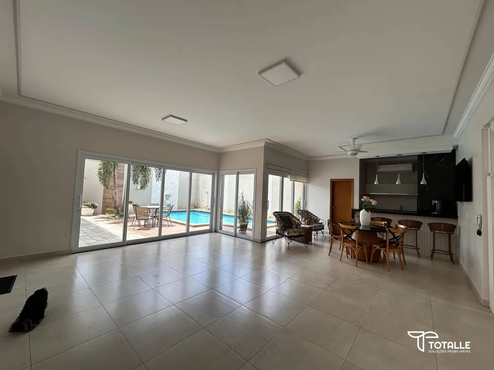 Sobrado, 3 quartos, 315 m² - Foto 2