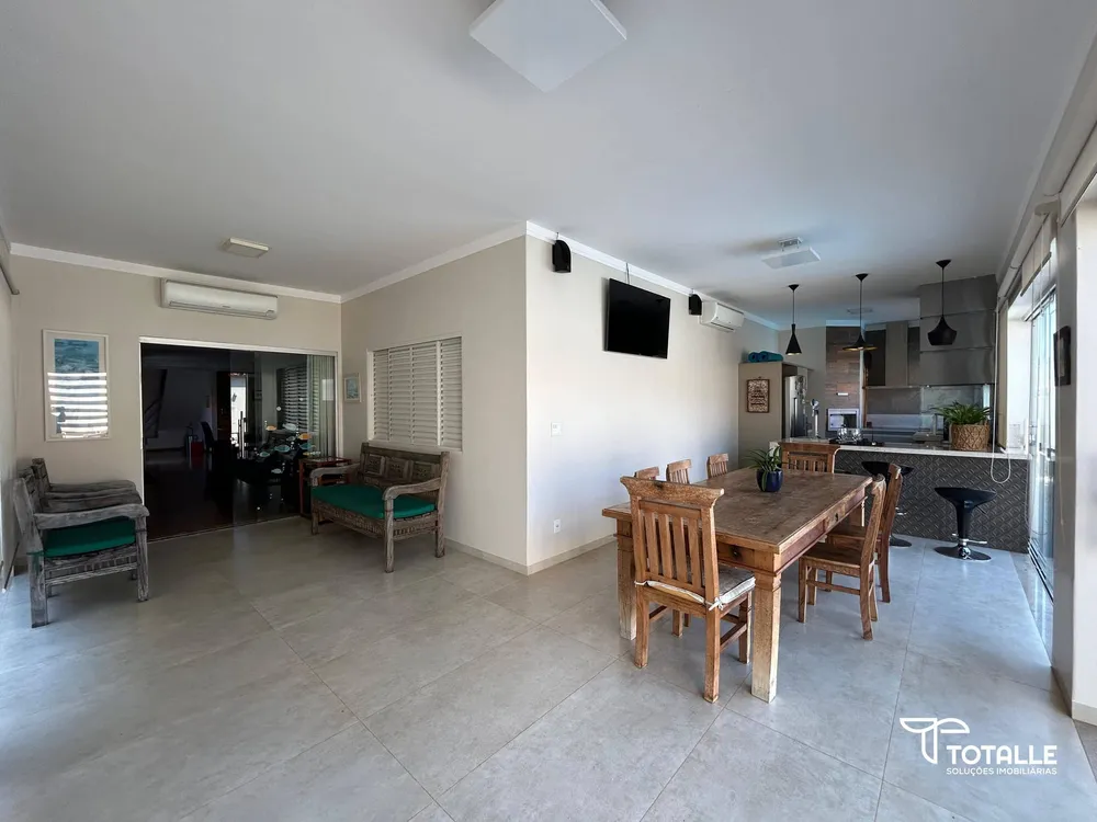 Sobrado, 6 quartos, 345 m² - Foto 1