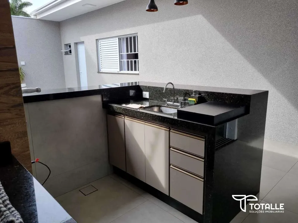 Casa, 3 quartos, 188 m² - Foto 1
