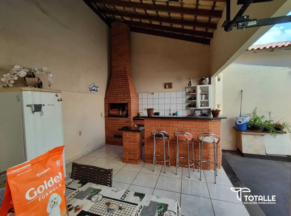 Casa, 3 quartos, 220 m² - Foto 4