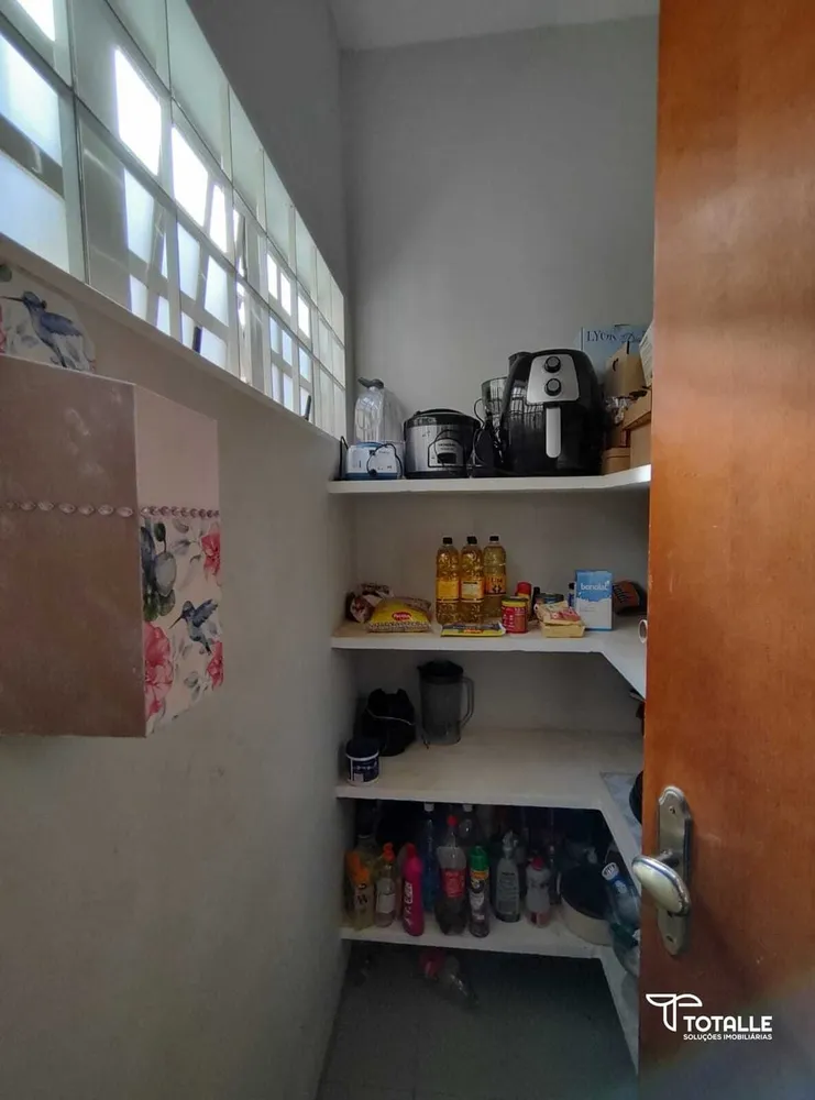 Casa, 3 quartos, 220 m² - Foto 2