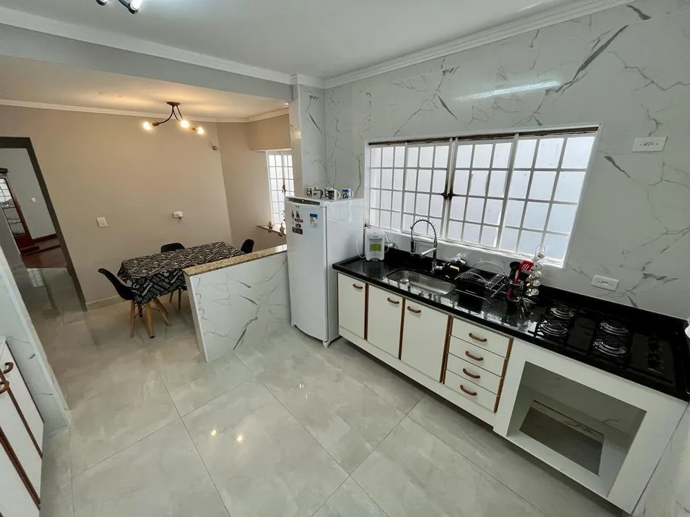 Casa, 3 quartos, 154 m² - Foto 2