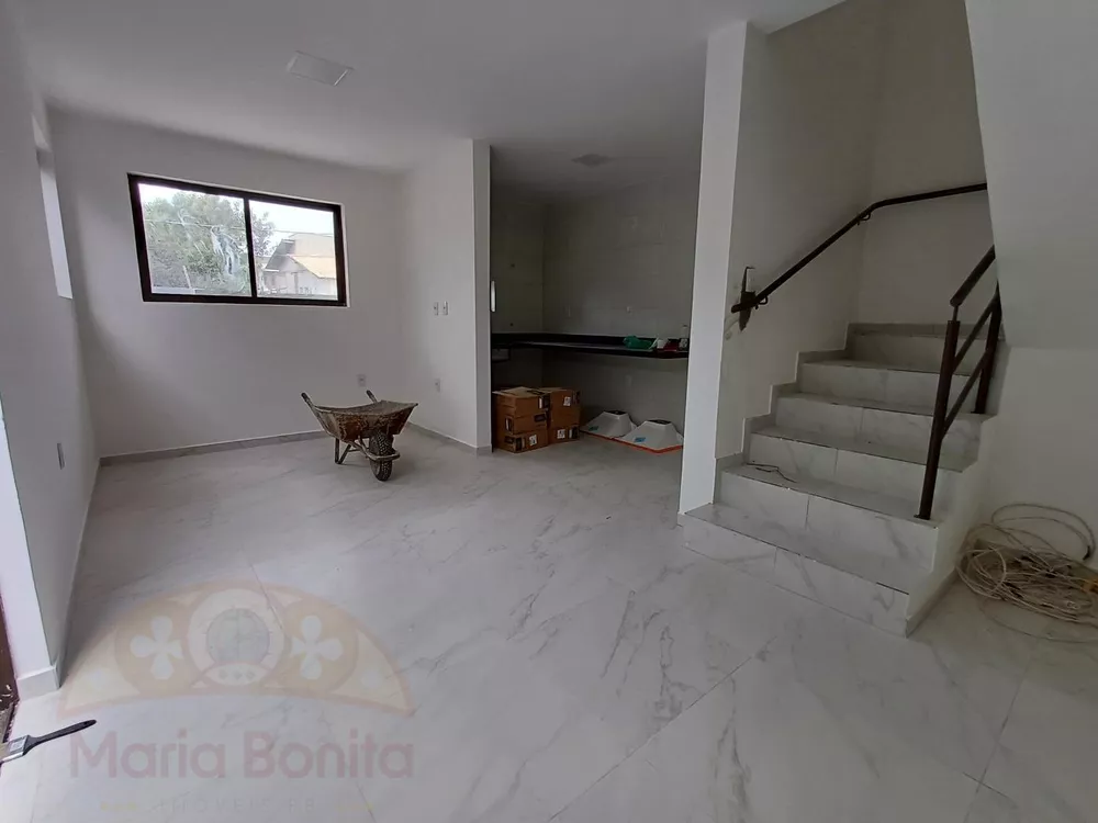 Casa à venda com 3 quartos, 89m² - Foto 4