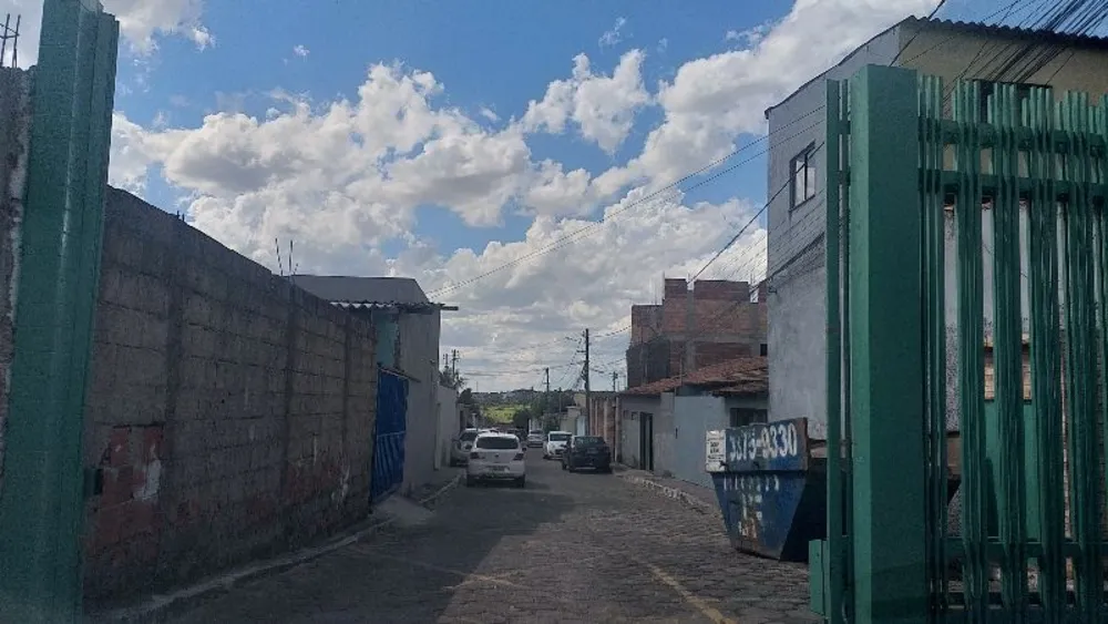 Casa, 2 quartos, 200 m² - Foto 2