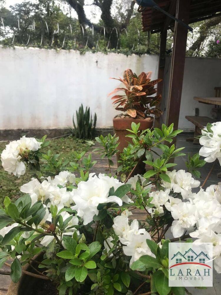 Casa à venda com 3 quartos, 150m² - Foto 1