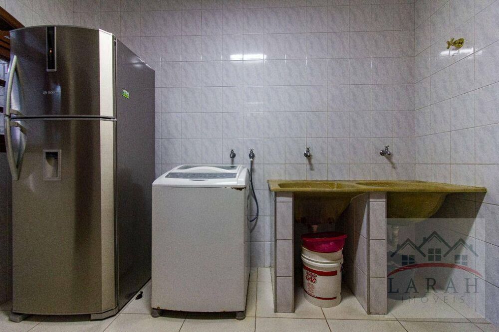 Sobrado à venda com 5 quartos, 400m² - Foto 14