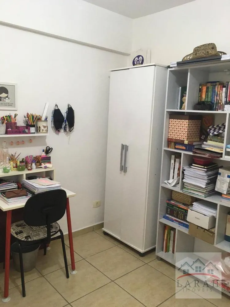 Apartamento, 3 quartos, 81 m² - Foto 2
