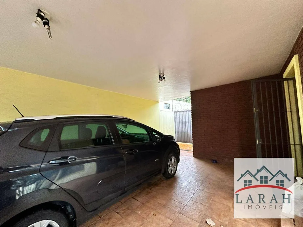 Casa, 3 quartos, 259 m² - Foto 1