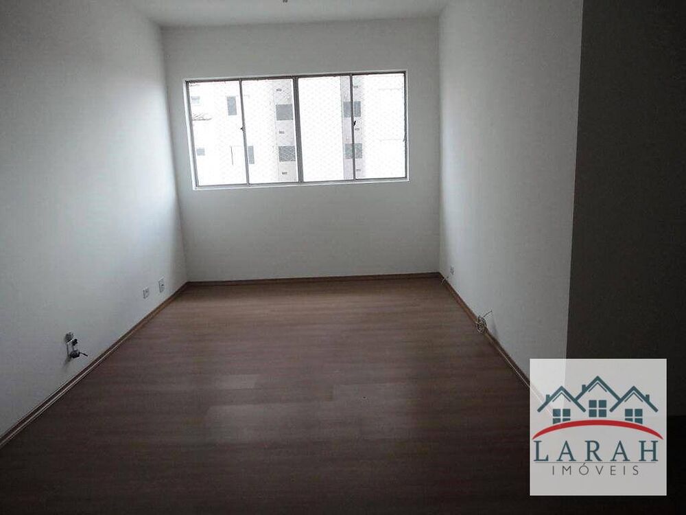 Apartamento para alugar com 3 quartos, 74m² - Foto 4