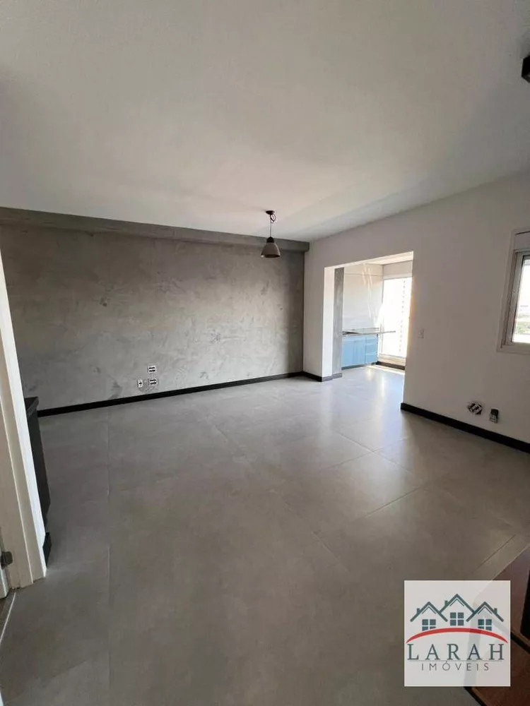 Apartamento à venda com 1 quarto, 70m² - Foto 2