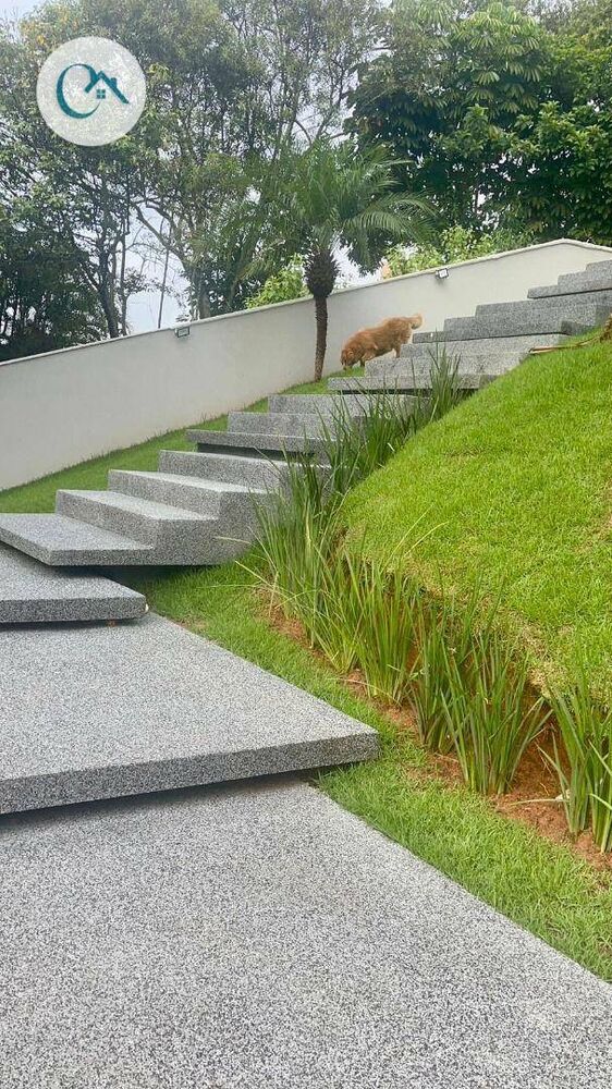 Casa de Condomínio à venda com 4 quartos, 530m² - Foto 2