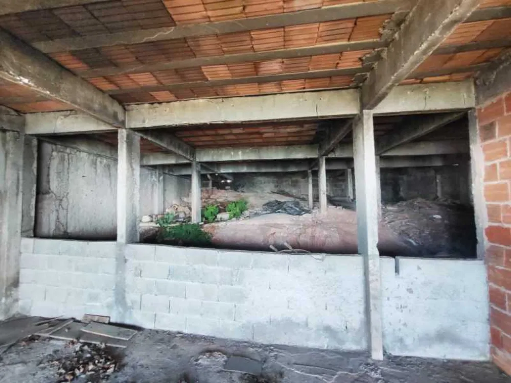 Casa, 6 quartos, 200 m² - Foto 1