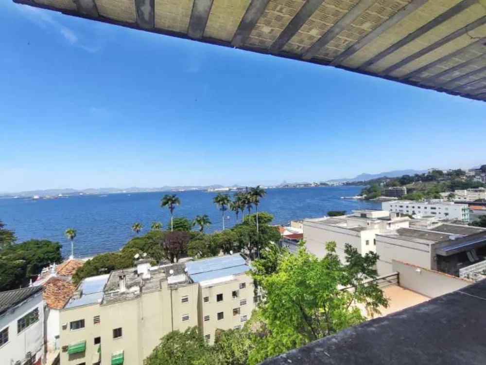 Casa, 6 quartos, 200 m² - Foto 5