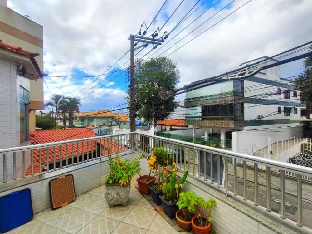Casa, 6 quartos, 150 m² - Foto 1