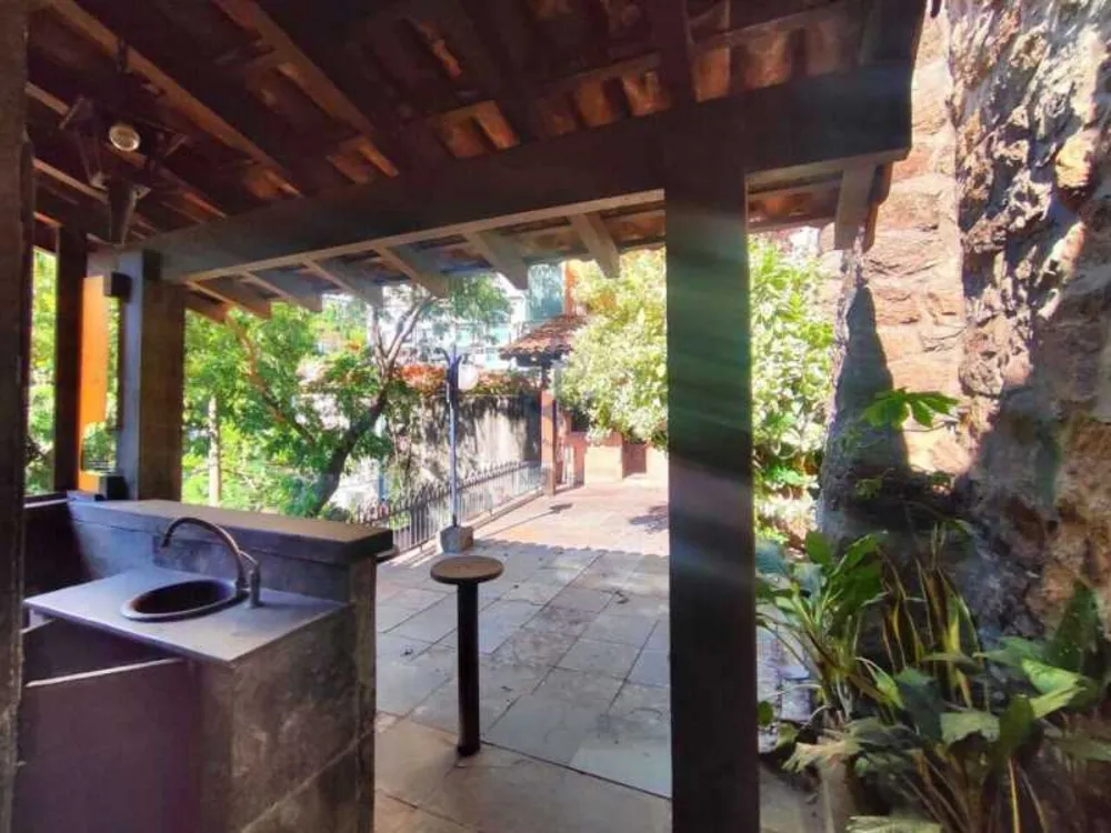 Casa, 8 quartos, 247 m² - Foto 20