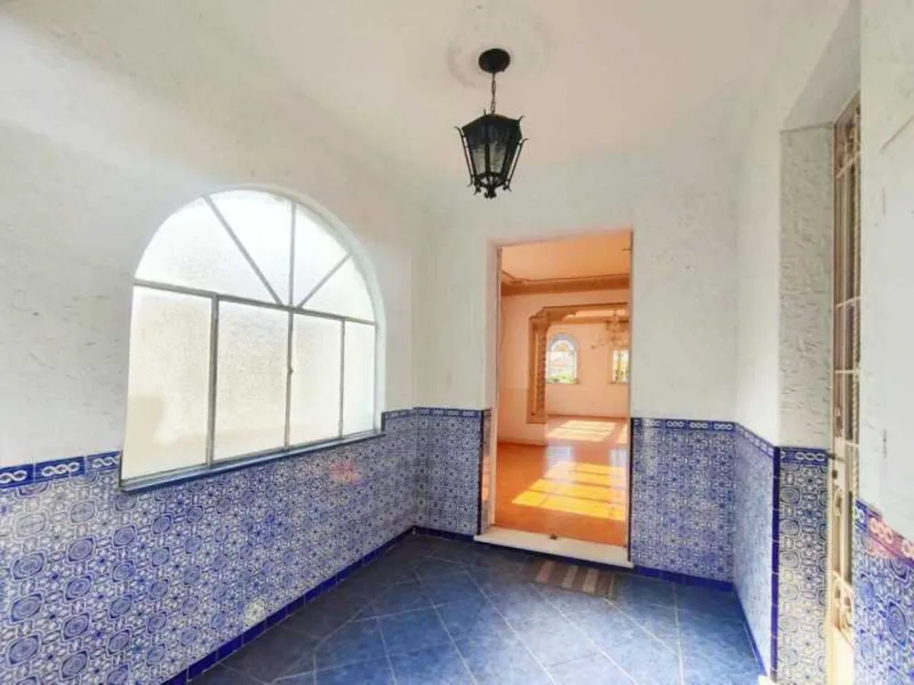 Casa, 8 quartos, 247 m² - Foto 2
