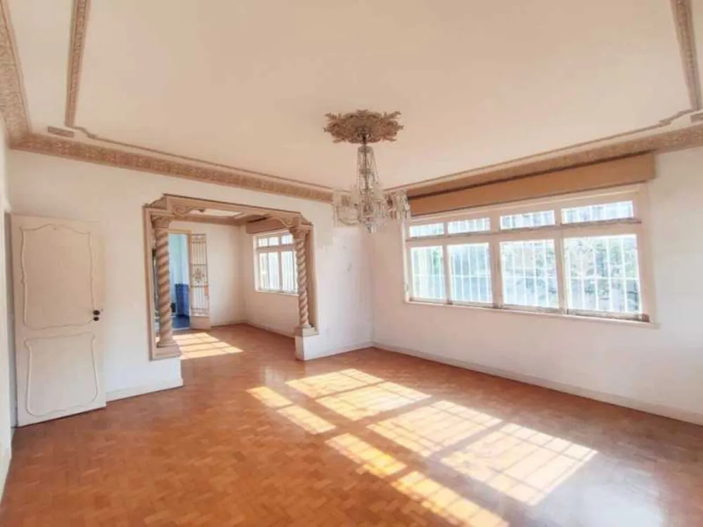 Casa, 8 quartos, 247 m² - Foto 3