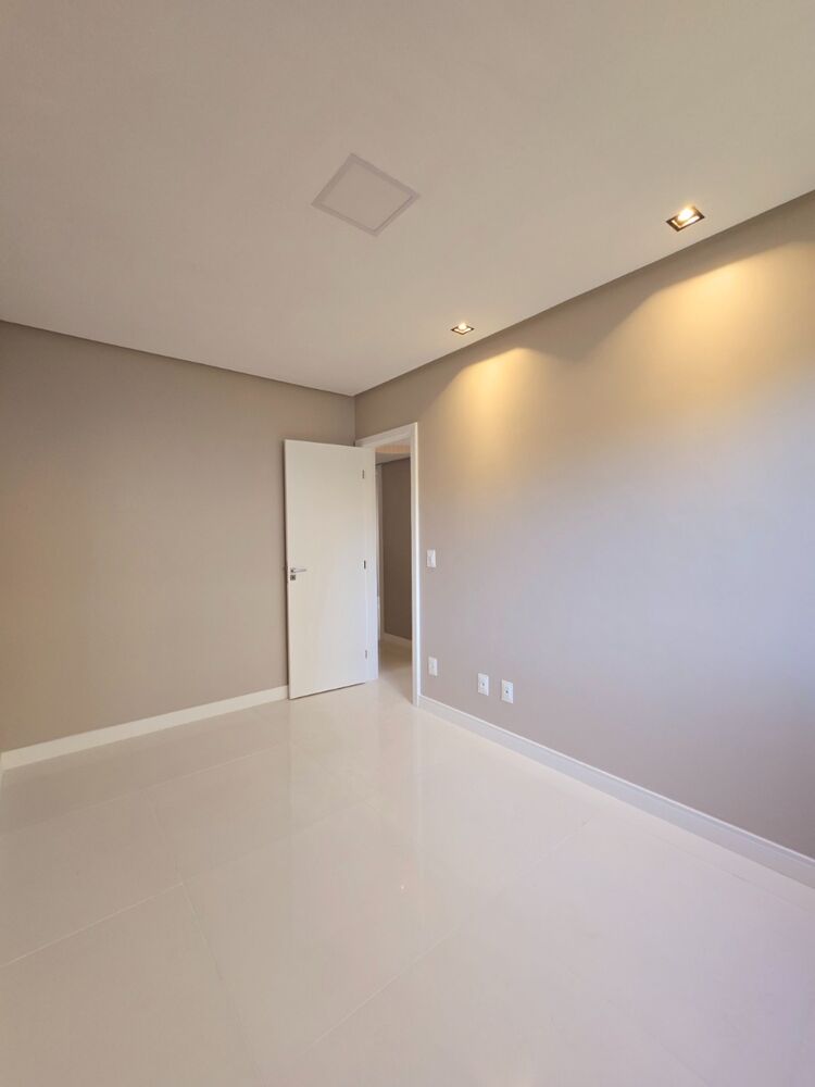 Apartamento, 3 quartos, 94 m² - Foto 2