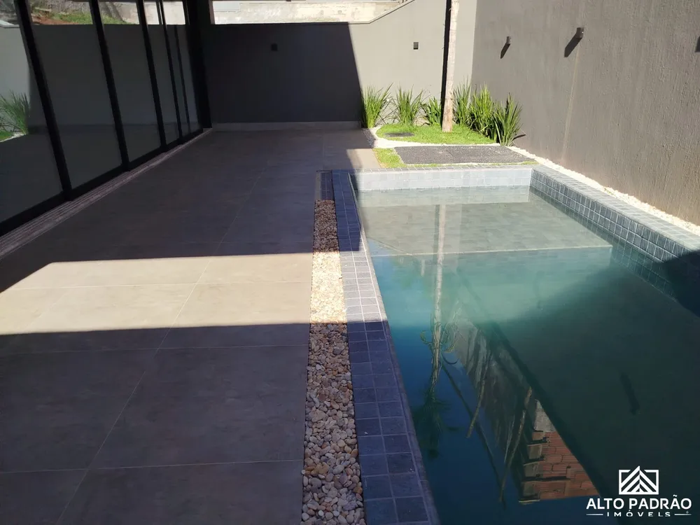 Casa, 4 quartos, 2614 m² - Foto 1
