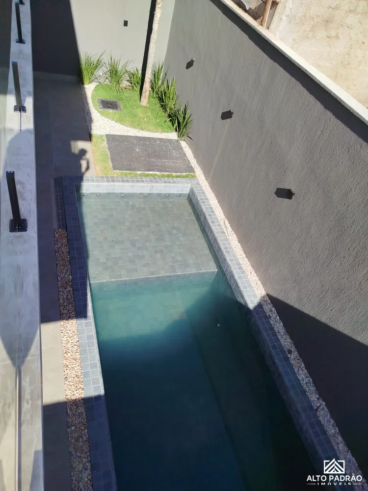 Casa, 4 quartos, 2614 m² - Foto 2