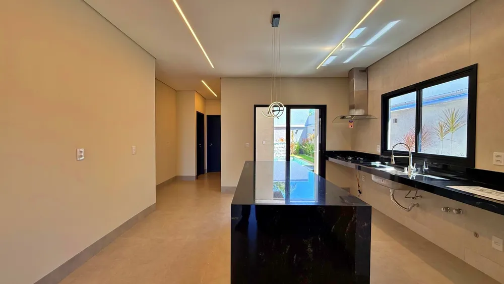 Casa, 4 quartos, 180 m² - Foto 2