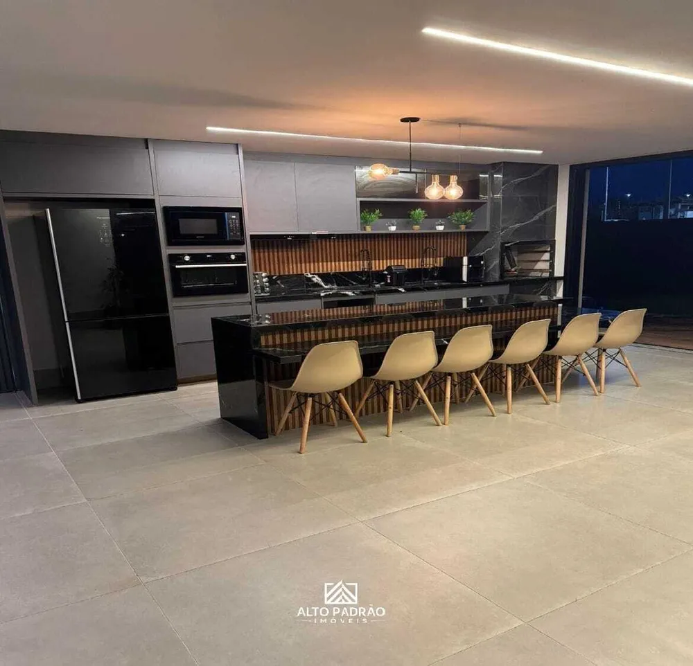 Casa, 3 quartos, 215 m² - Foto 4