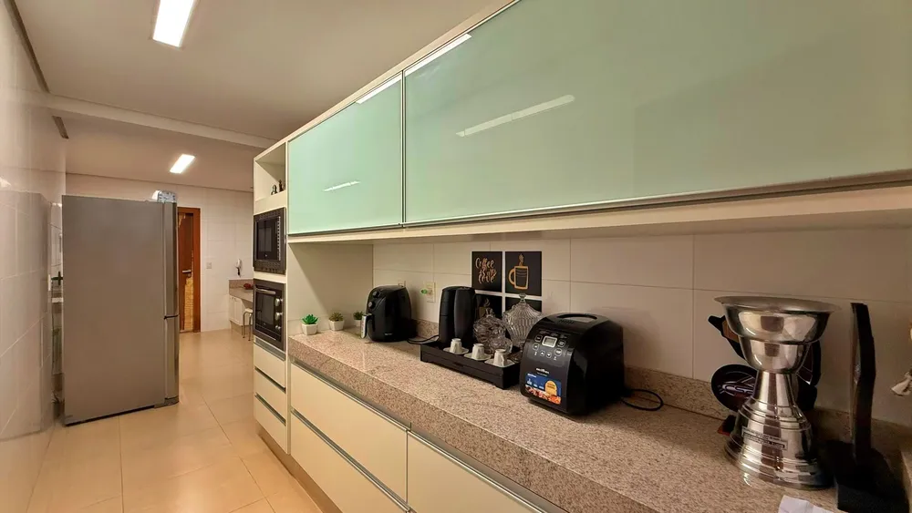 Apartamento, 4 quartos, 230 m² - Foto 1