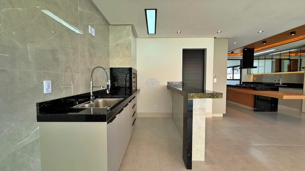 Casa, 4 quartos, 232 m² - Foto 9