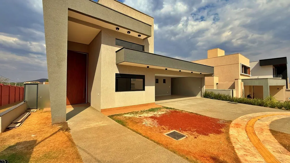 Casa, 3 quartos, 234 m² - Foto 1
