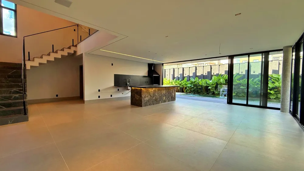 Casa, 4 quartos, 281 m² - Foto 1
