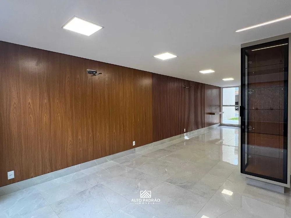 Casa, 4 quartos, 191 m² - Foto 1
