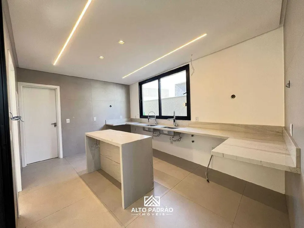Casa, 4 quartos, 314 m² - Foto 4