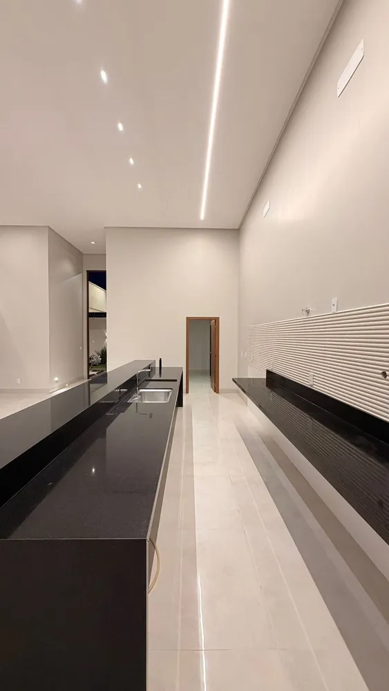 Casa, 4 quartos, 248 m² - Foto 10