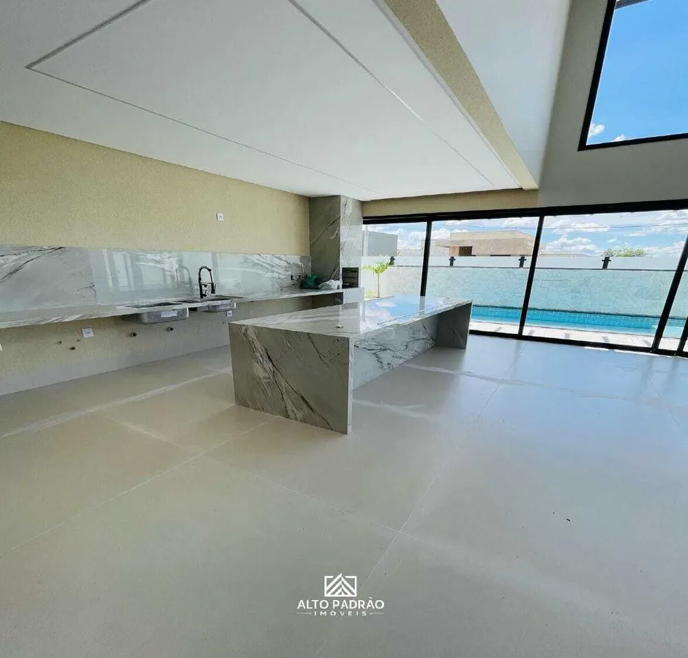 Casa, 4 quartos, 214 m² - Foto 2