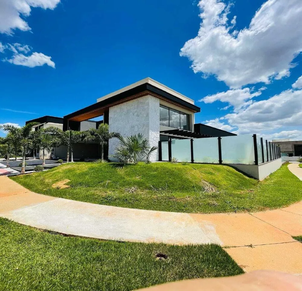 Casa, 4 quartos, 214 m² - Foto 1