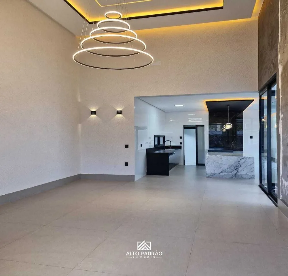 Casa, 4 quartos, 238 m² - Foto 1